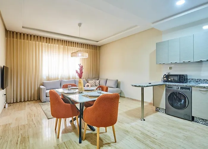 City Escape Modern 1-Bed Near Casa Voyageurs